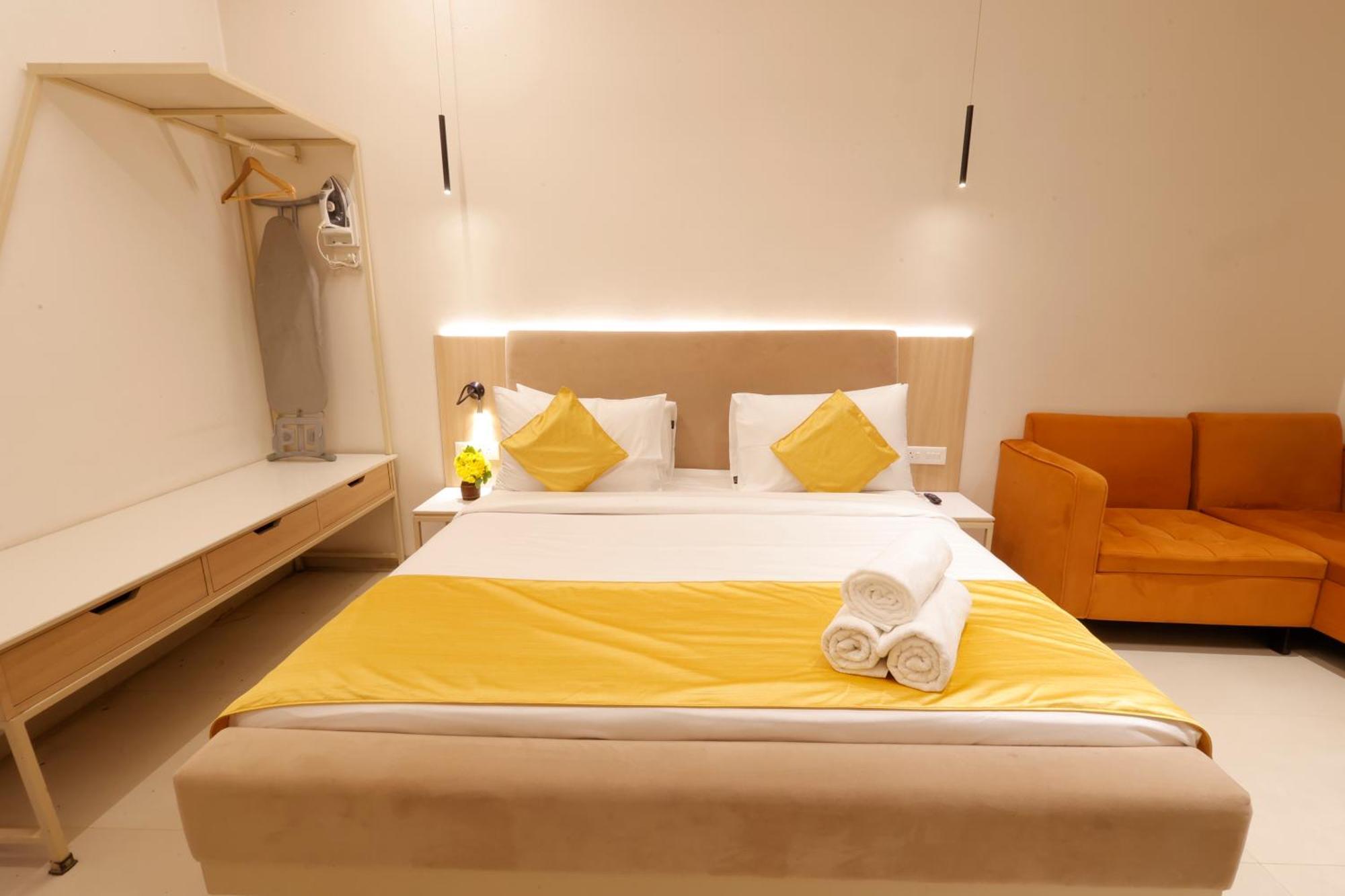 Hotel Varuna Varanasi Esterno foto