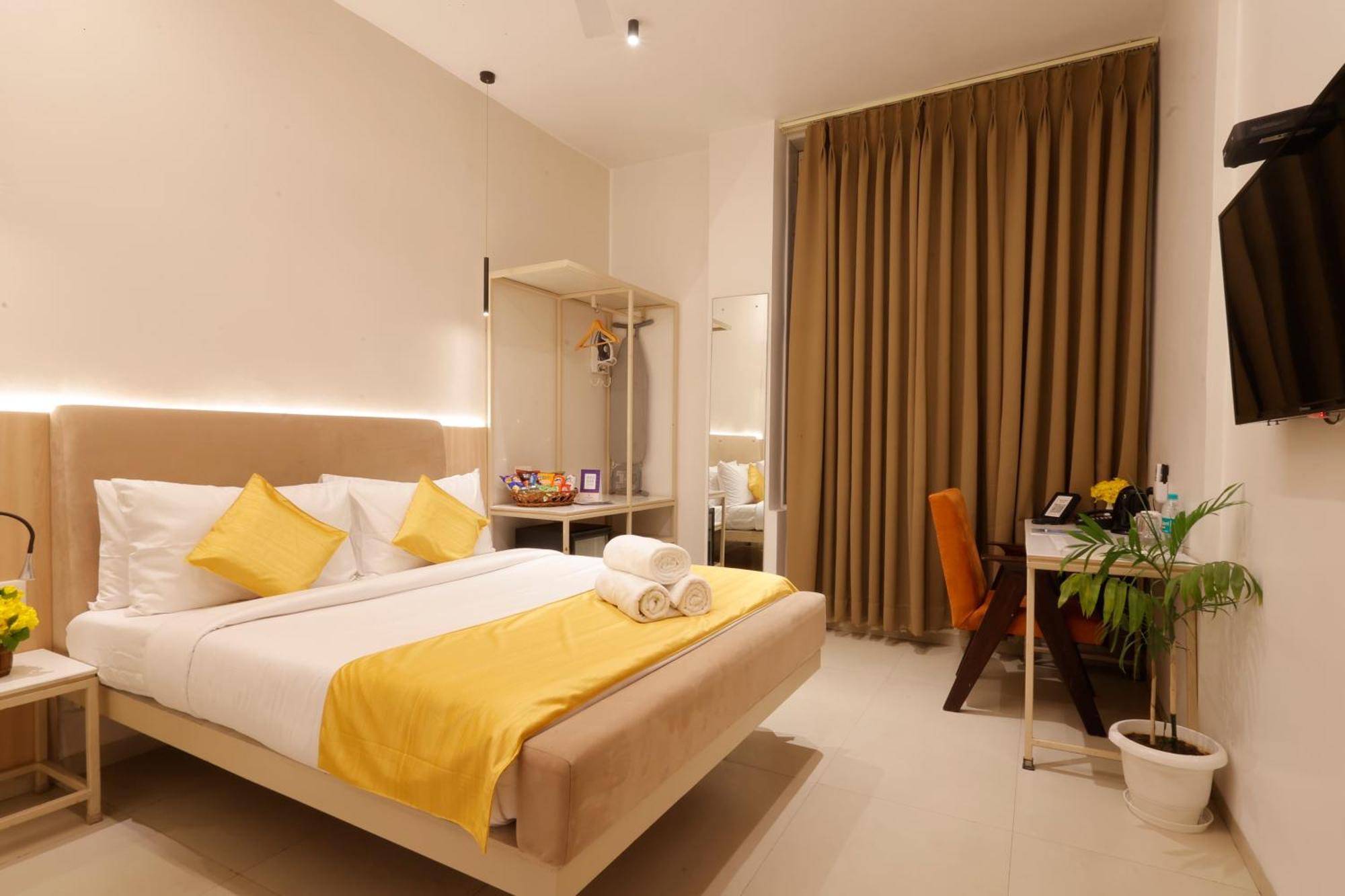 Hotel Varuna Varanasi Esterno foto