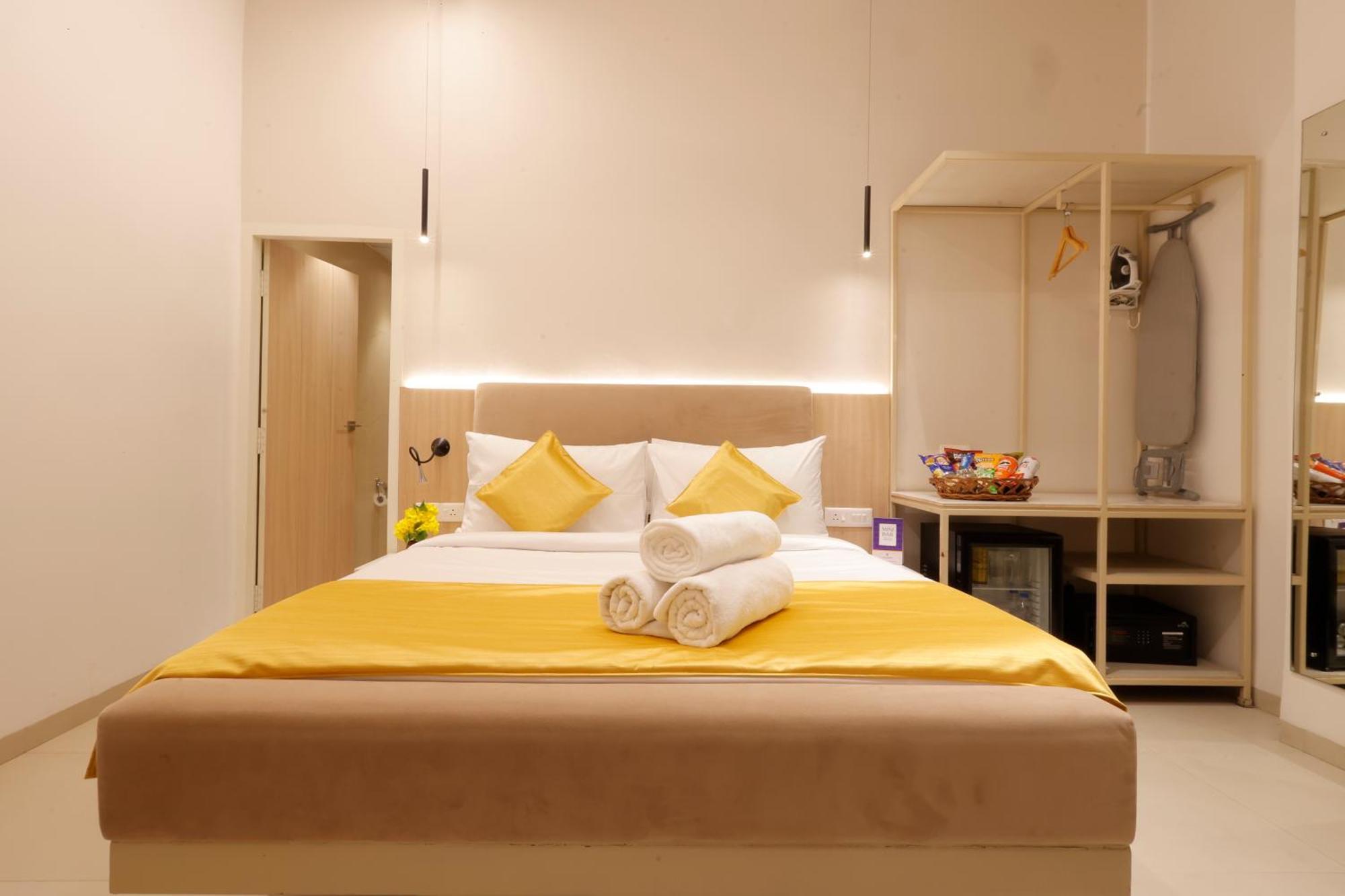 Hotel Varuna Varanasi Esterno foto
