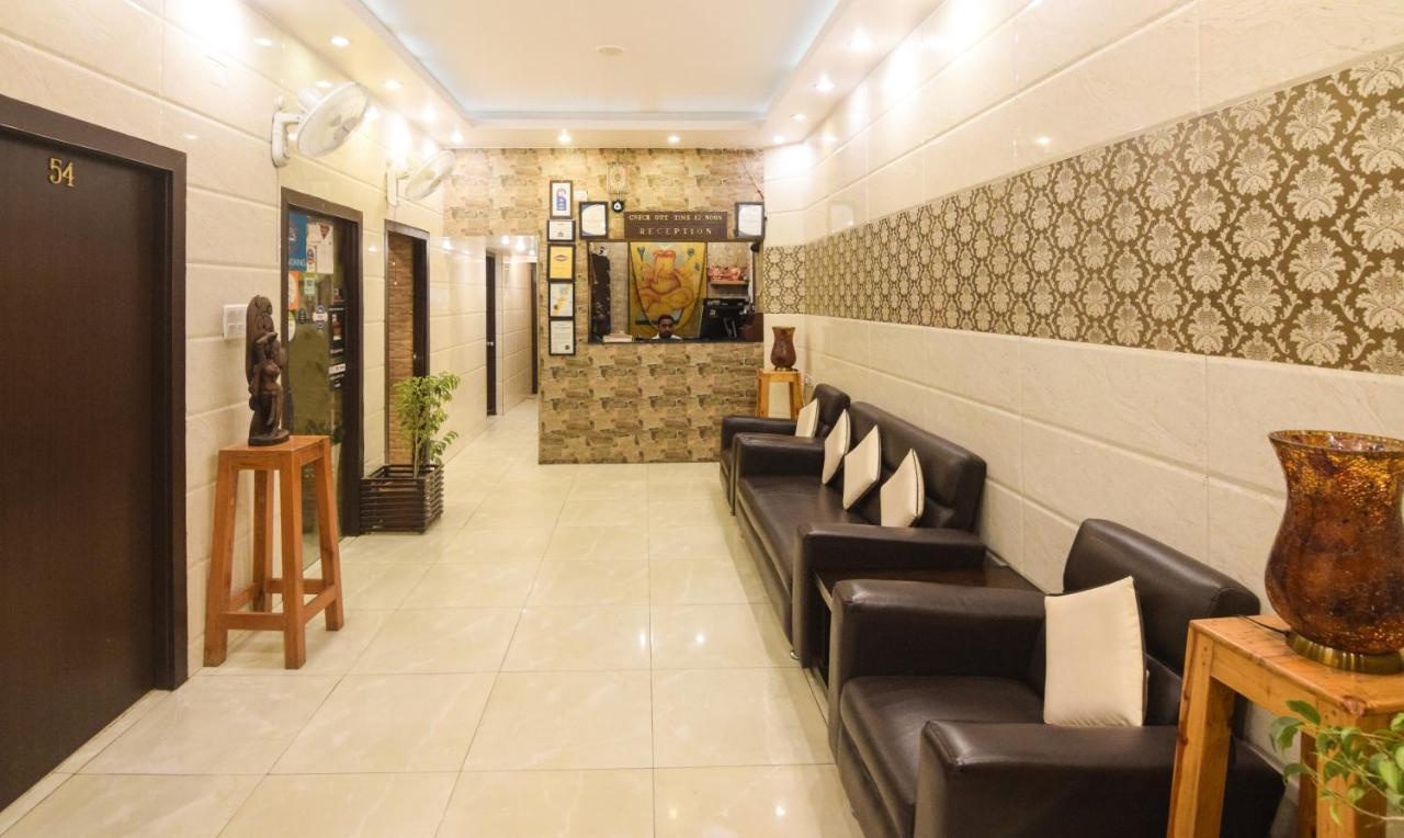 Hotel Varuna Varanasi Esterno foto
